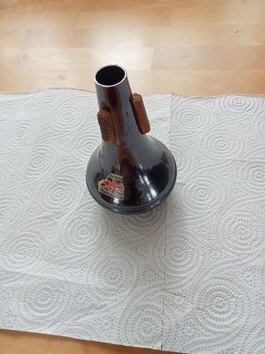 Trumpet mute used good - used,